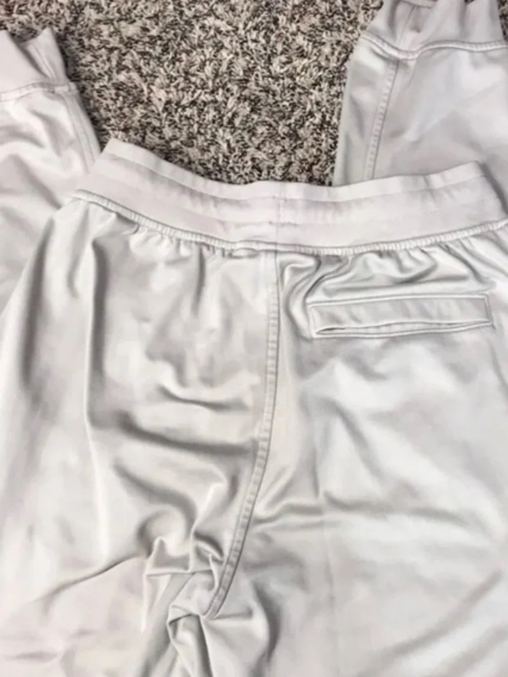 Under Armour Mens Tapered Joggers Light Tan Size Small | GUC